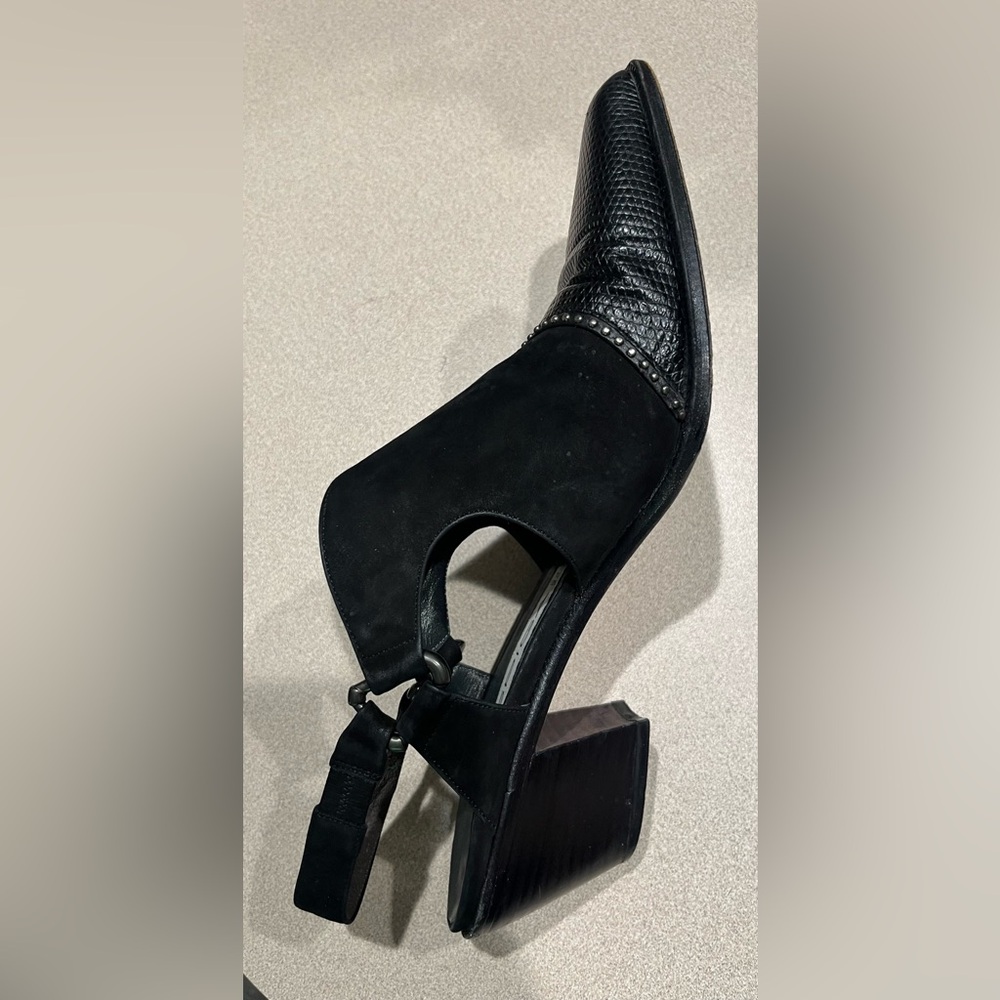 Via Spiga vintage Black Heels with Polished Finish